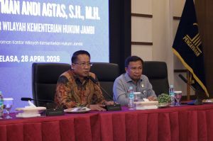 Dialog Menkum Supratman di Kanwil Jambi : Kebijakan Pusat Implementasikan di Daerah