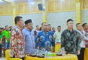 Ketua Komisi III Albert Chaniago Hadiri Peringatan Hari Buruh di Tanjab Barat