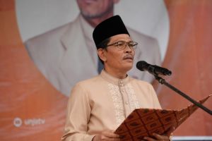 Hardiknas 2026 di UNJA: Rektor Tekankan Etika Penggunaan AI & Anugerahkan Satyalancana Karya Satya