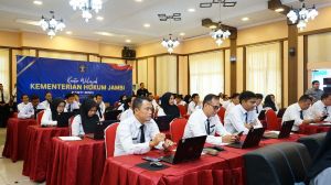 Perkuat Sistem Merit, Kakanwil Kemenkum Jambi Buka Uji Kompetensi Manajerial dan Sosio Kultural ASN