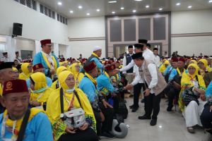 Gubernur Al Haris Lepas Kloter Pertama 443 JHC Jambi