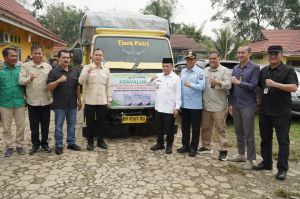 Ringankan Beban Korban Bencana, Gubernur Al Haris Salurkan 10.189 Ton Beras Cadangan