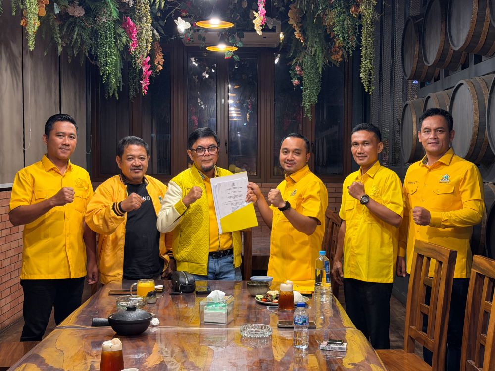 Lewat Ivan Wirata, SK Kepengurusan DPD Partai Golkar Tebo Diserahkan, Ini Arahan Cek Endra