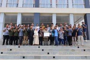 Kanwil Kemenkum Jambi Serahkan Sertifikat Indikasi Geografis Beras Payo Kerinci