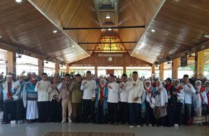 Bupati Fadhil Arief Sambut Kepulangan 211 Jemaah Haji Batang Hari