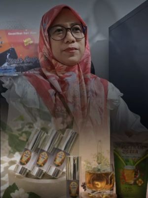 Bukan Pajangan: Pucuk Merah di Tangan Dosen UNJA Jadi Serum Nano & Teh Herbal yang Siap Gerbak Pasar