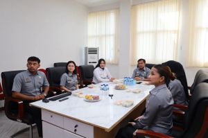 Tingkatkan Kompetensi Petugas Loket, Kanwil Kemenkum Jambi Ikuti Pelatihan Pelayanan Publik