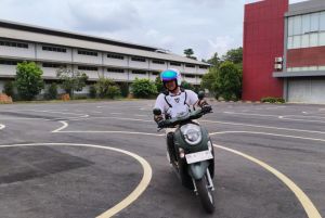 Pahami Safety Riding di Sinsen Safety Riding Center,  Belajar Aman Tak Hanya dari Teori