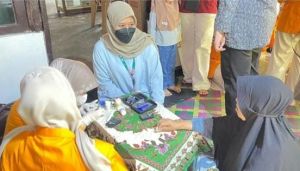 Dosen Farmasi UNJA Turun Gunung Ajarkan Resep Rahasia Puding Jagung dan Cegah Stunting Balita!