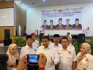 SAH Minta Fraksi Gerindra Turun Bagikan Masker dan Air Bersih untuk Warga Terdampak Kekeringan