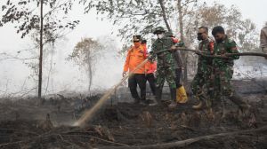 Danrem 042/Gapu Turun ke Londerang, Siagakan Personel Sampai Api Benar-benar Padam