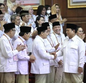 Aktualisasi Manifesto Partai, SAH Instruksikan Kader Gerindra Jambi Lakukan Gerakan Aman, Sehat, Res