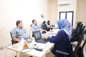 Kabut Asap Jadi Perhatian : Kanwil Kemenkum Jambi Datangi Dinkes dan KemenHAM