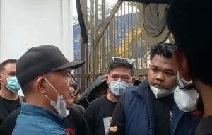 Jilid II : Mahasiswa Kembali Datangi Gedung DPRD Jambi, Bawa Empat Tuntutan hingga Transparansi Banp