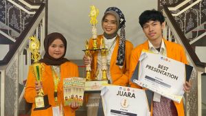 Trikarsa UNJA Juara Esai Nasional Limbah Nanas